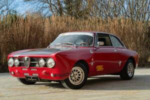 Bild 10/50 von Alfa Romeo 2000 GT Veloce (1973)