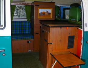 Bild 22/38 von Volkswagen T2b Camper (1974)