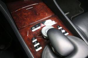 Image 16/30 of Mercedes-Benz CL 500 (2006)