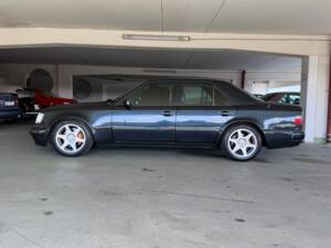 Image 7/25 of Mercedes-Benz E 500 Limited (1994)