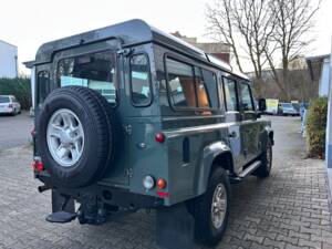 Image 16/35 of Land Rover Defender 90 (2014)