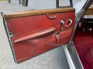 Image 18/36 of Mercedes-Benz 300 d (1958)