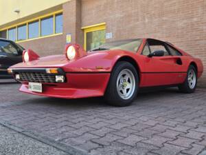 Image 34/95 of Ferrari 308 GTBi Quattrovalvole (1984)
