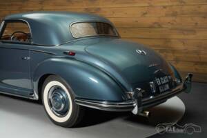 Image 17/31 of Mercedes-Benz 300 S (1953)