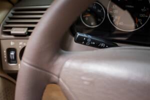 Image 30/45 of Mercedes-Benz SL 280 "Final Edition" (2001)