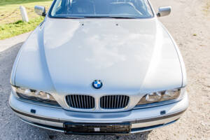 Image 7/31 of BMW 528i (1996)