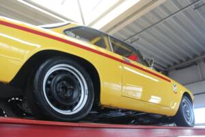 Afbeelding 8/50 van Alfa Romeo Giulia 1600 Sprint GT (1965)