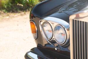Image 39/50 de Rolls-Royce Corniche I (1981)