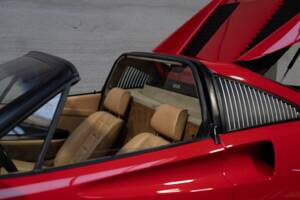 Bild 13/85 von Ferrari 308 GTSi Quattrovalvole (1985)