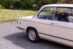 Imagen 43/50 de BMW 1802 (1975)