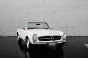 Afbeelding 9/40 van Mercedes-Benz 230 SL (1964)