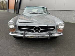 Image 1/36 of Mercedes-Benz 280 SL (1970)