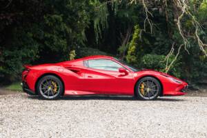 Image 9/19 of Ferrari F8 Spider (2020)