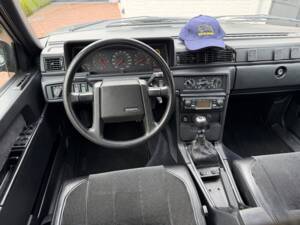 Obraz 8/53 pojazdu Volvo 740 (1990)