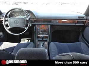 Bild 8/15 von Mercedes-Benz 560 SEL (1990)