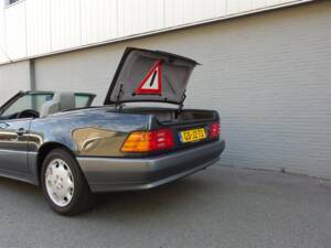 Image 77/96 of Mercedes-Benz 300 SL (1992)