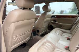 Immagine 12/14 di Jaguar XJ 8 Executive (1998)