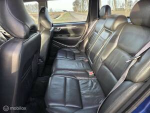 Bild 25/33 von Volvo V 70 2.4 (2002)