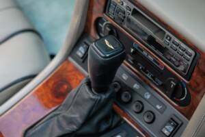 Imagen 48/50 de Aston Martin Virage Volante (1994)
