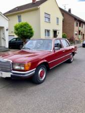 Image 3/15 de Mercedes-Benz 280 SE (1977)