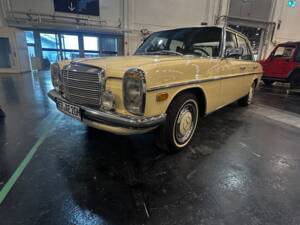 Image 2/21 of Mercedes-Benz 240 D 3,0 (1976)