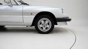 Image 10/15 of Alfa Romeo 2000 Spider (1984)