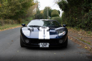 Immagine 2/18 di Ford GT (2006)