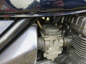 Image 24/39 of Kawasaki ZR 550 Zephyr (1991)