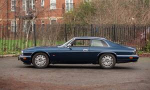 Image 2/50 de Jaguar XJS 4.0 Celebration (1995)