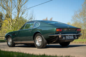 Image 12/12 of Aston Martin V8 (1973)