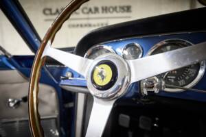 Imagen 58/100 de Ferrari 250 GT 2+2 (1963)