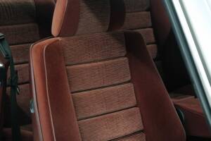 Bild 37/50 von Mercedes-Benz 560 SEC (1986)