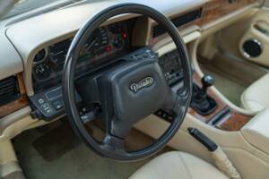 Bild 36/50 von Daimler XJ 6 4.0 (1991)