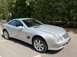 Imagen 3/15 de Mercedes-Benz SL 500 (2001)