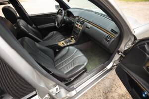 Image 20/98 de Mercedes-Benz E 50 AMG (1996)
