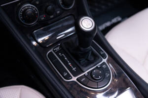 Bild 16/43 von Mercedes-Benz SL 55 AMG (2007)