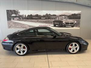 Bild 7/18 von Porsche 911 Carrera 4S (2003)