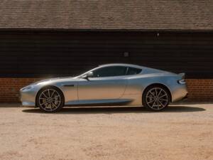 Image 3/96 of Aston Martin DB 9 GT "Bond Edition" (2015)