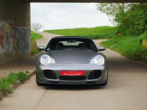 Bild 21/26 von Porsche 911 Carrera 4S (1900)