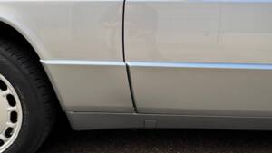 Bild 23/41 von Mercedes-Benz 190 E 2.0 (1992)