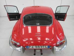 Afbeelding 30/30 van Jaguar E-Type 4.2 (1966)