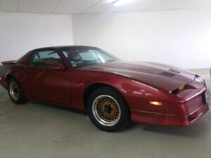 Bild 6/8 von Pontiac Firebird TransAm (1990)