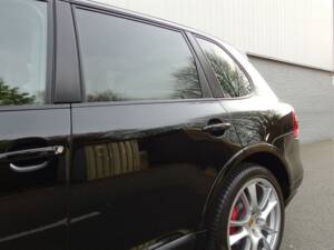 Immagine 23/99 di Porsche Cayenne GTS (2008)