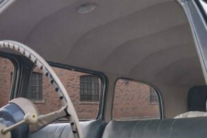 Image 22/28 de Peugeot 203 Familiale (1953)