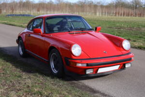 Image 2/8 de Porsche 911 SC 3.0 (1983)