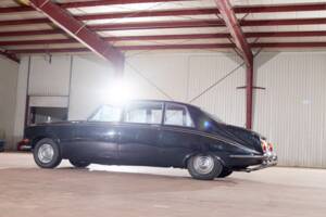 Image 34/70 of Daimler DS 420 (1976)