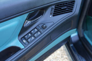 Immagine 29/50 di BMW 850Ci (1994)