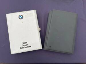 Image 43/50 of BMW 325i (1991)