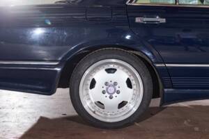 Bild 22/43 von Mercedes-Benz 380 SE (1984)