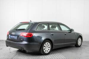 Immagine 2/45 di Audi A6 Avant 2.4 (2006)